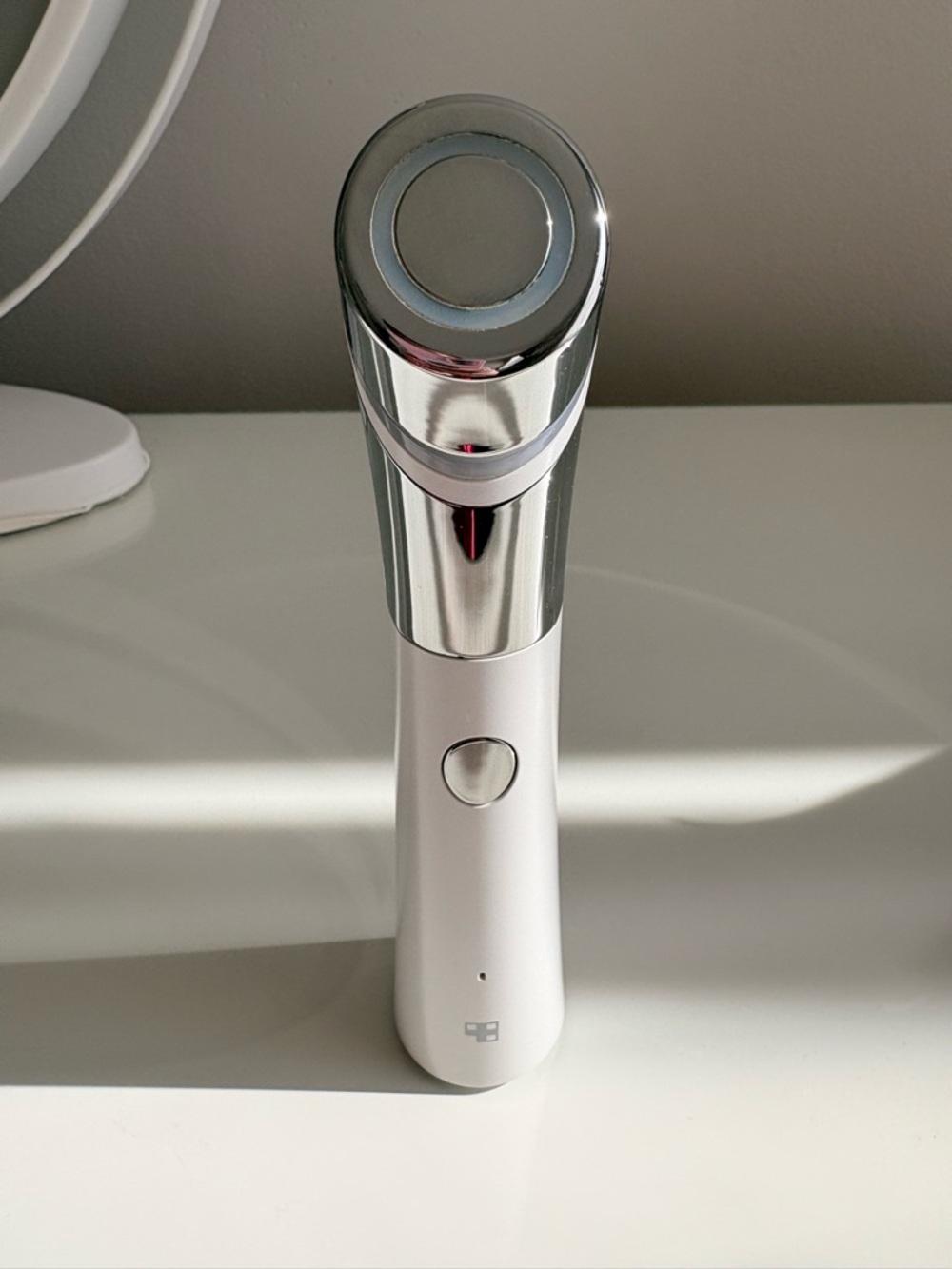 Medicube AirShot Facial Device